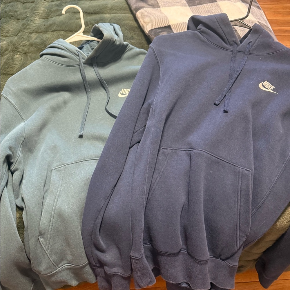 Nike Men's Blue and green Hoodies